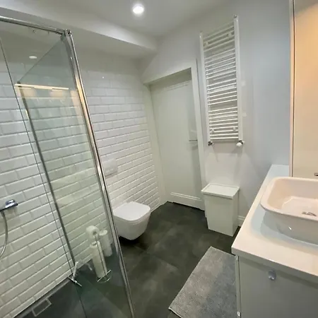 Wroclove Place Gwiazdzista St Apartment