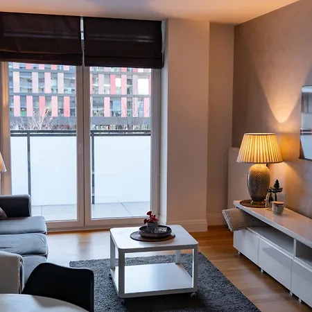 Appartamento Wroclove Place Gwiazdzista St