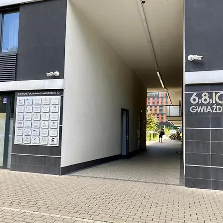 Wroclove Place Gwiazdzista St