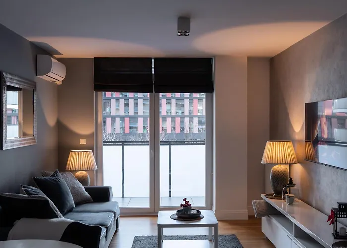 Appartamento Wroclove Place Gwiazdzista St Breslavia